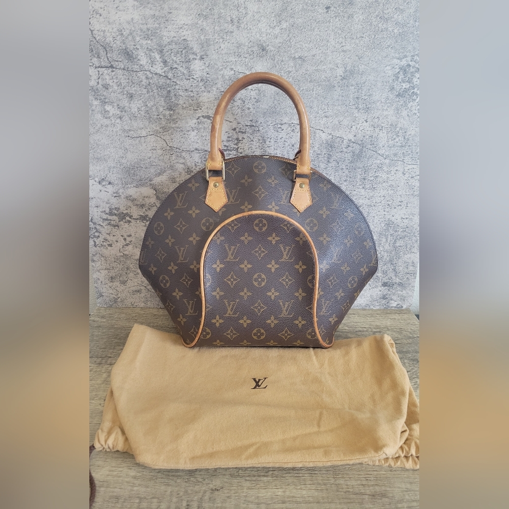 SOLD Louis Vuitton Monogram Ellipse MM